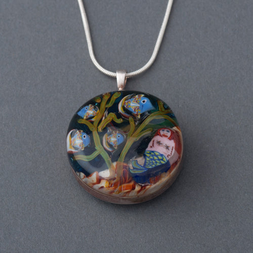 This Artisan Mermaid and Fish Lampwork Flamework Glass pendant necklace